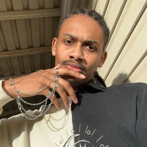 Meet your Posher, Corbin